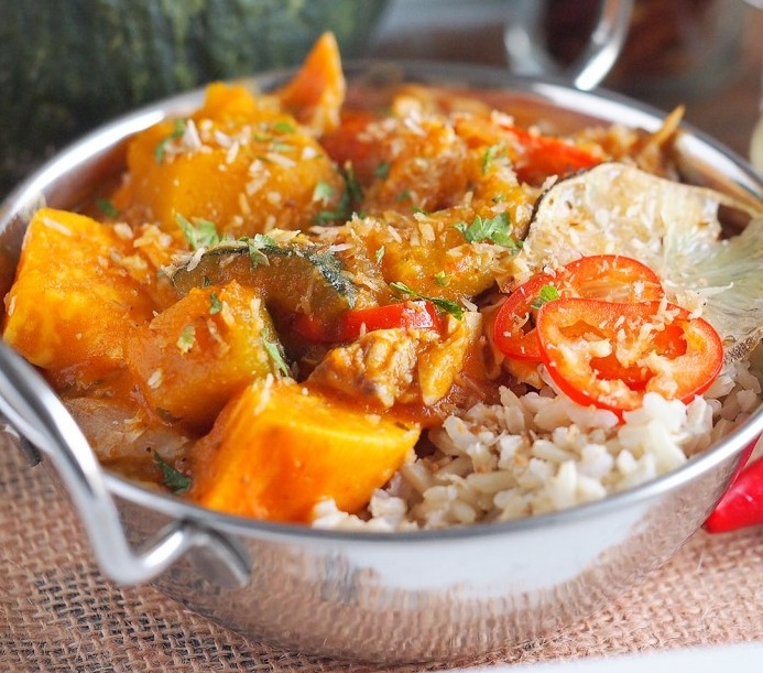 Jesienne curry z dynią i kurczakiem